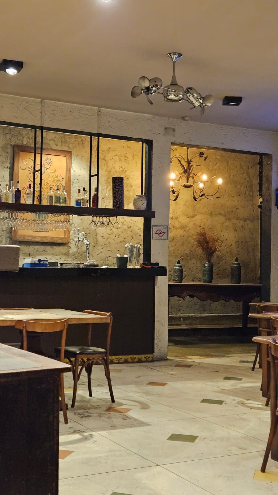 Ambiente interno do Massa Fina